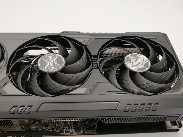 中古美品 Radeon RX 9070 XT Steel Legend janpara_108162528-222