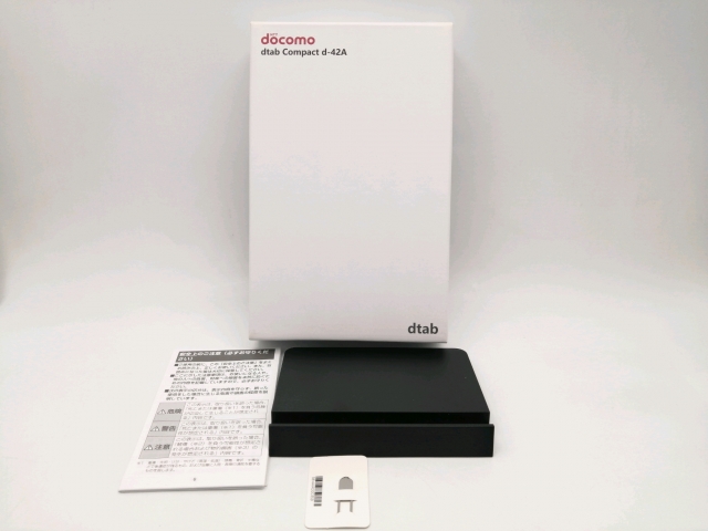 中古】Lenovo docomo 【SIMロックあり】 dtab Compact d-42A ネイビー