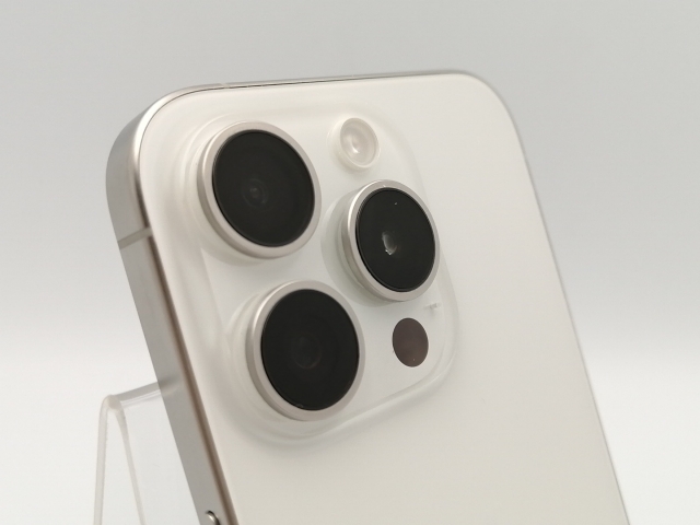 中古】Apple 海外版 【SIMフリー】 iPhone 15 Pro 256GB