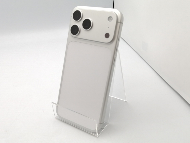 【中古】Apple 国内版 【SIMフリー】 iPhone 17 Pro Max 256GB シルバー MFY84J/A【ECセンター】保証期間１ヶ月【ランクA】