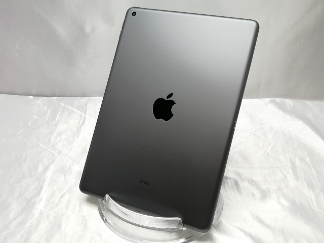 APPLE iPad 7世代 WI-FI 32GB スペースグレイ 新品（美品】Apple