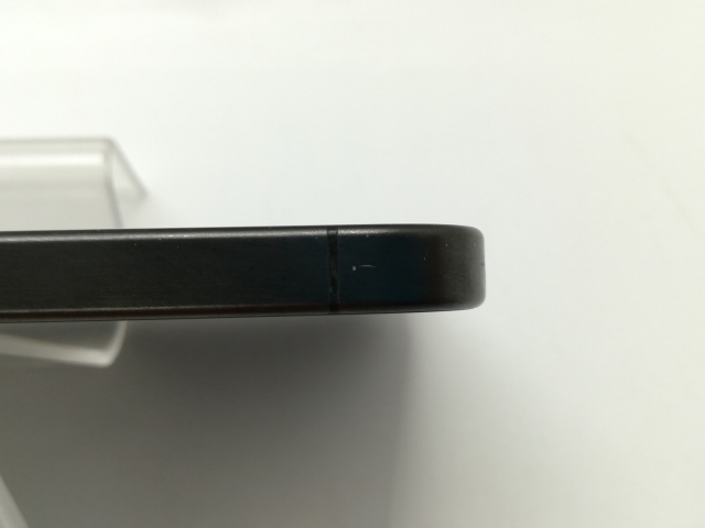 【中古】【赤ロム保証あり】Apple SoftBank 【SIMフリー】 iPhone 15 Pro 256GB ブラックチタニウム MTUC3J/A【京都】保証期間１ヶ月【ランクB】_5