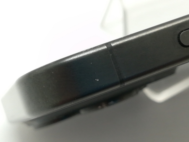 【中古】【赤ロム保証あり】Apple SoftBank 【SIMフリー】 iPhone 15 Pro 256GB ブラックチタニウム MTUC3J/A【京都】保証期間１ヶ月【ランクB】_6