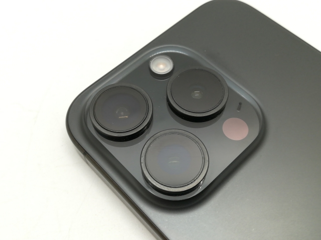 【中古】【赤ロム保証あり】Apple SoftBank 【SIMフリー】 iPhone 15 Pro 256GB ブラックチタニウム MTUC3J/A【京都】保証期間１ヶ月【ランクB】_7