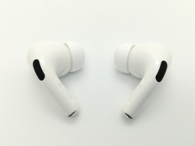 新品未使用AirPods 4 アクティブノイズキャンセリング 中古】Apple