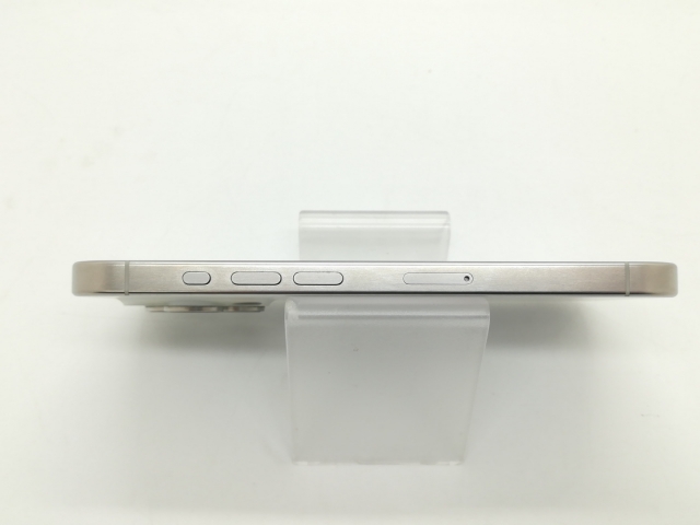 【中古】Apple SoftBank 【SIMフリー】 iPhone 15 Pro 128GB ホワイトチタニウム MTU83J/A【静岡】保証期間１ヶ月【ランクA】