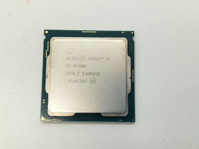 【中古】Intel Core i7-9700K (3.6GHz/TB:4.9GHz/SRELT/P0) bulk LGA1151/8C/8T/L3 12M/UHD630/TDP95W【静岡】保証期間１週間