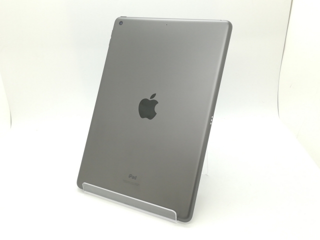 Apple iPad 第9世代 Wi-Fi 64GB シルバー、バンパーケース付