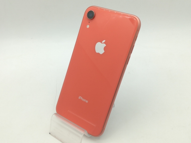 【中古】Apple au 【SIMロック解除済み】 iPhone XR 128GB コーラル MT0T2J/A【OSU301】保証期間１ヶ月【ランクC】