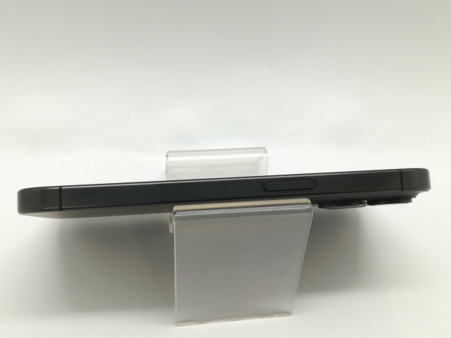 【中古】Apple 国内版 【SIMフリー】 iPhone 15 Pro 128GB ブラックチタニウム MTU73J/A【静岡】保証期間１ヶ月【ランクB】_3