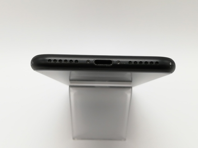 【中古】Apple au 【SIMロック解除済み】 iPhone SE（第2世代） 64GB ブラック MHGP3J/A（後期型番）【府中ル・シーニュ】保証期間１ヶ月【ランクB】_4