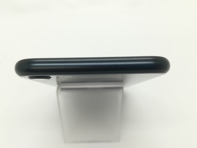 【中古】Apple au 【SIMフリー】 iPhone SE（第3世代） 64GB ミッドナイト MMYC3J/A【静岡】保証期間１ヶ月【ランクA】_2