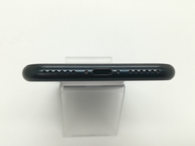 【中古】Apple au 【SIMフリー】 iPhone SE（第3世代） 64GB ミッドナイト MMYC3J/A【静岡】保証期間１ヶ月【ランクA】_4