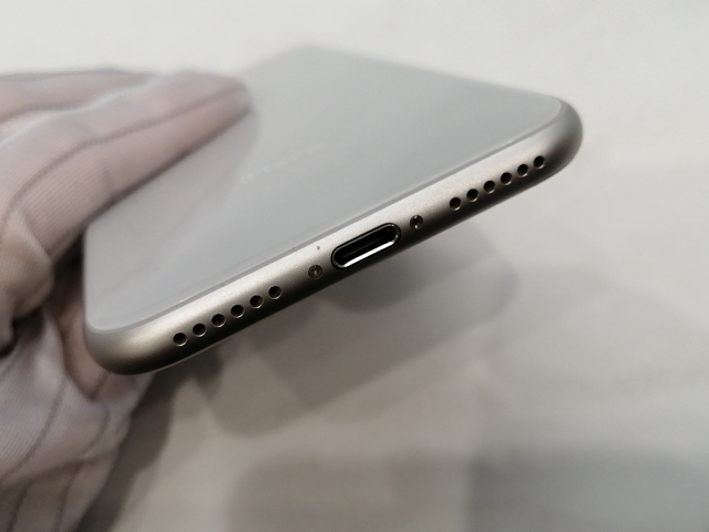 【中古】Apple SoftBank 【SIMロック解除済み】 iPhone 8 64GB シルバー MQ792J/A【浜松駅前】保証期間１ヶ月【ランクB】_5