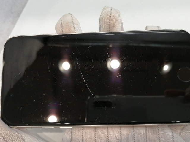 【中古】Apple docomo 【SIMフリー】 iPhone SE（第3世代） 128GB スターライト MMYG3J/A【浜松駅前】保証期間１ヶ月【ランクB】_7