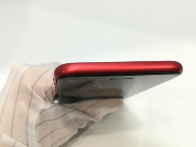 【中古】Apple docomo 【SIMロック解除済み】 iPhone SE（第2世代） 64GB (PRODUCT)RED MX9U2J/A【浜松駅前】保証期間１ヶ月【ランクB】