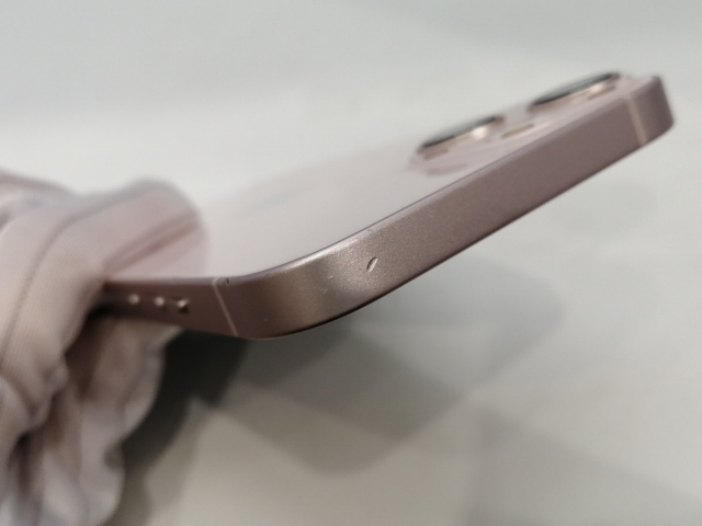 【中古】Apple au 【SIMフリー】 iPhone 13 128GB ピンク MLNE3J/A【浜松駅前】保証期間１ヶ月【ランクC】_4