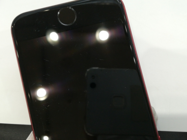 【中古】Apple docomo 【SIMロック解除済み】 iPhone SE（第2世代） 64GB (PRODUCT)RED MX9U2J/A【浜松駅前】保証期間１ヶ月【ランクB】