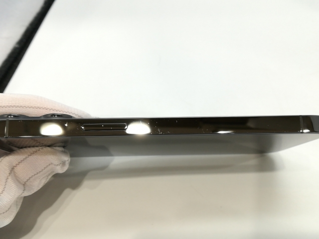 【中古】Apple au 【SIMフリー】 iPhone 13 Pro 256GB グラファイト MLUN3J/A【浜松駅前】保証期間１ヶ月【ランクC】_3