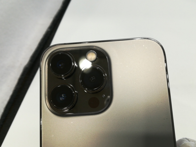 【中古】Apple au 【SIMフリー】 iPhone 13 Pro 256GB グラファイト MLUN3J/A【浜松駅前】保証期間１ヶ月【ランクC】_7