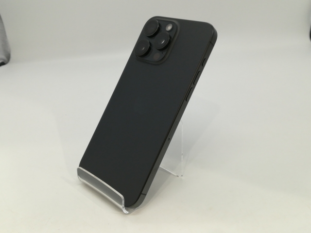 【中古】【赤ロム保証あり】Apple docomo 【SIMフリー】 iPhone 15 Pro Max 256GB ブラックチタニウム MU6P3J/A【京都】保証期間１ヶ月【ランクB】