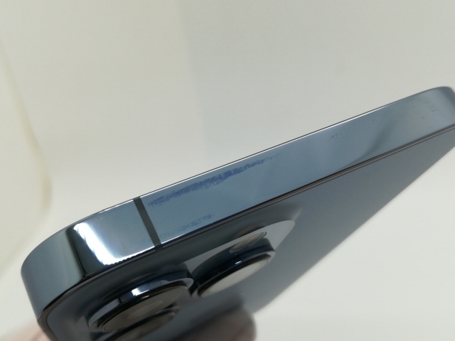 【中古】Apple SoftBank 【SIMフリー】 iPhone 13 Pro Max 1TB シエラブルー MLKK3J/A【静岡】保証期間１ヶ月【ランクC】_2