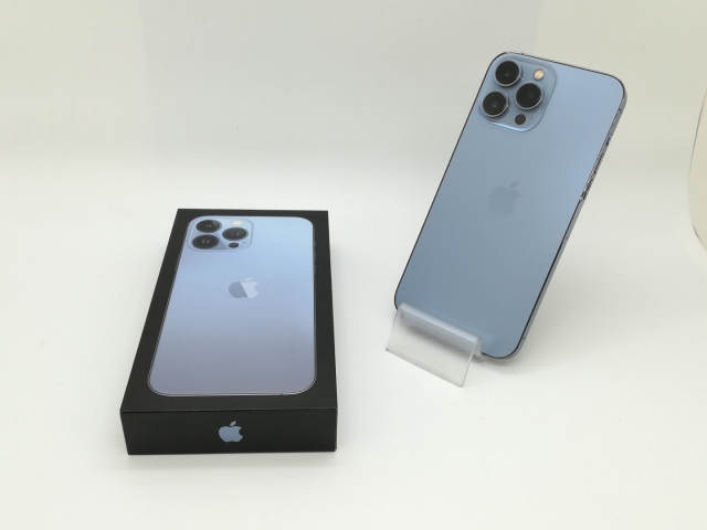 【中古】Apple SoftBank 【SIMフリー】 iPhone 13 Pro Max 1TB シエラブルー MLKK3J/A【静岡】保証期間１ヶ月【ランクC】_7