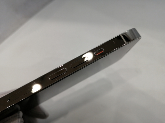 【中古】Apple 楽天モバイル 【SIMフリー】 iPhone 13 Pro 256GB シルバー MLUP3J/A【浜松駅前】保証期間１ヶ月【ランクC】_5