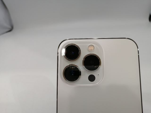 【中古】Apple 楽天モバイル 【SIMフリー】 iPhone 13 Pro 256GB シルバー MLUP3J/A【浜松駅前】保証期間１ヶ月【ランクC】_9