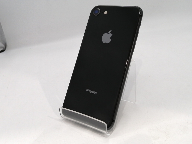 【中古】Apple au 【SIMロック解除済み】 iPhone 8 64GB スペースグレイ MQ782J/A【浜松駅前】保証期間１ヶ月【ランクC】