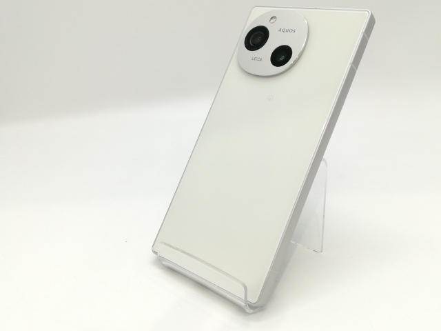 SPIGEN IPHONE 13 ケース MAGSAFE対応 超薄型 超軽量 マグネット搭載