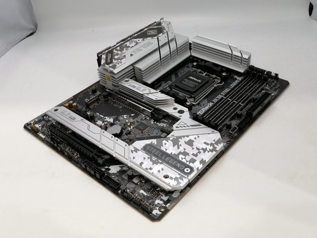 【中古】ASRock X670E Steel Legend X670E/AM5/2.5GbitLAN/Wi-Fi6E(ax)+BT5.2/ATX【浜松駅前】保証期間１週間