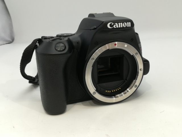 中古】Canon EOS Kiss X10 ダブルズームキット ブラック【浜松駅前 