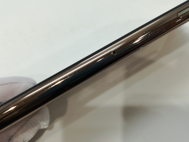 【中古】Apple au 【SIMロック解除済み】 iPhone XS 64GB ゴールド MTAY2J/A【浜松駅前】保証期間１ヶ月【ランクC】