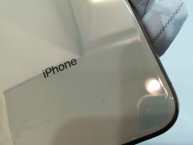 【中古】Apple au 【SIMロック解除済み】 iPhone XS 64GB ゴールド MTAY2J/A【浜松駅前】保証期間１ヶ月【ランクC】