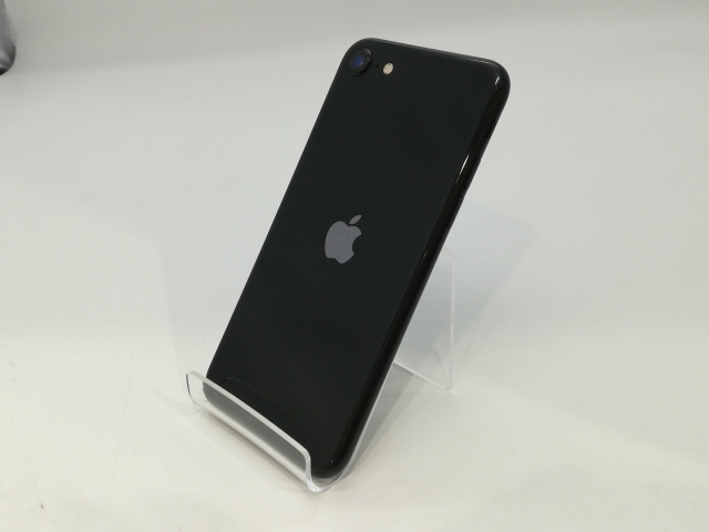 【中古】Apple docomo 【SIMロック解除済み】 iPhone SE（第2世代） 64GB ブラック MHGP3J/A（後期型番）【浜松駅前】保証期間１ヶ月【ランクA】