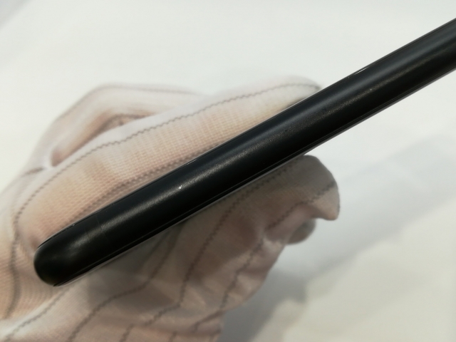 【中古】Apple docomo 【SIMロック解除済み】 iPhone SE（第2世代） 64GB ブラック MHGP3J/A（後期型番）【浜松駅前】保証期間１ヶ月【ランクA】
