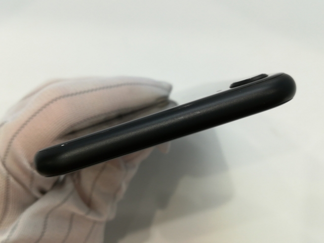 【中古】Apple docomo 【SIMロック解除済み】 iPhone SE（第2世代） 64GB ブラック MHGP3J/A（後期型番）【浜松駅前】保証期間１ヶ月【ランクA】