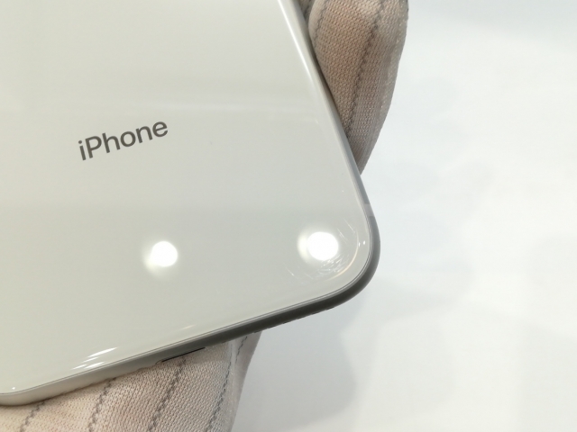 【中古】Apple docomo 【SIMロック解除済み】 iPhone 8 64GB シルバー MQ792J/A【浜松駅前】保証期間１ヶ月【ランクB】_6
