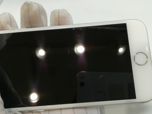 【中古】Apple docomo 【SIMロック解除済み】 iPhone 8 64GB シルバー MQ792J/A【浜松駅前】保証期間１ヶ月【ランクB】_8
