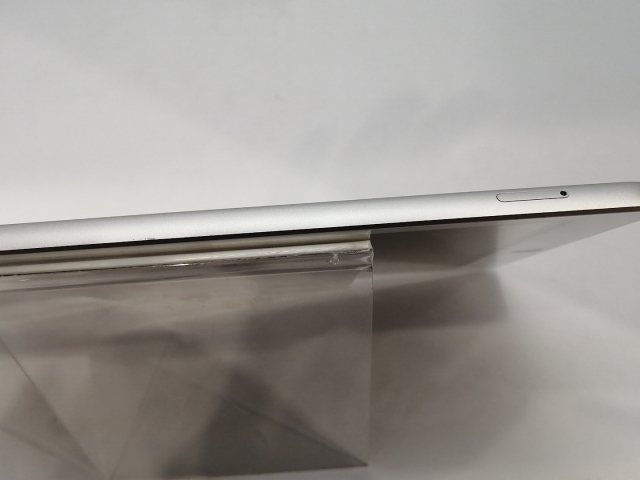 【中古】Apple au 【SIMロック解除済み】 iPad（第6世代/2018） 32GB シルバー MR6P2J/A【浜松駅前】保証期間１ヶ月【ランクB】_3