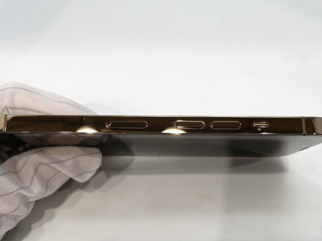 【中古】Apple au 【SIMフリー】 iPhone 13 Pro 256GB ゴールド MLUQ3J/A【浜松駅前】保証期間１ヶ月【ランクC】_5