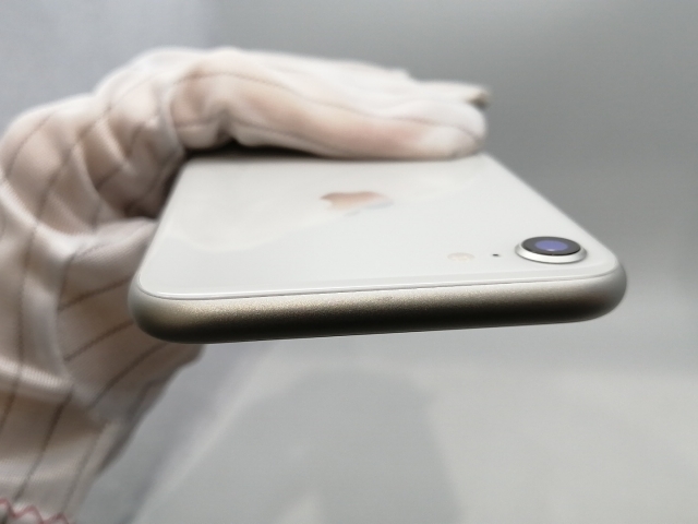 【中古】Apple docomo 【SIMロック解除済み】 iPhone 8 64GB シルバー MQ792J/A【浜松駅前】保証期間１ヶ月【ランクC】_2