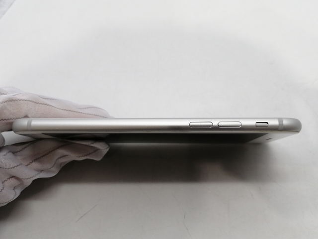 【中古】Apple docomo 【SIMロック解除済み】 iPhone 8 64GB シルバー MQ792J/A【浜松駅前】保証期間１ヶ月【ランクC】_5