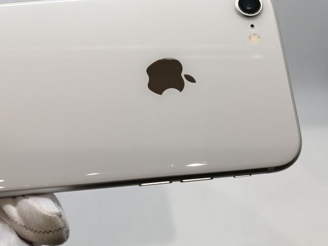 【中古】Apple docomo 【SIMロック解除済み】 iPhone 8 64GB シルバー MQ792J/A【浜松駅前】保証期間１ヶ月【ランクC】_6
