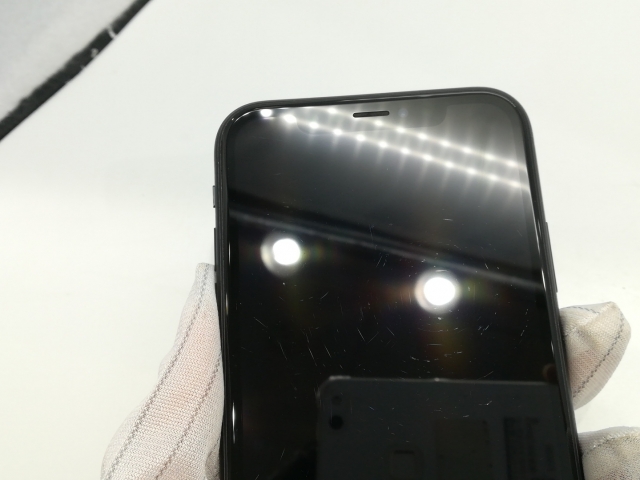 中古】Apple au 【SIMロック解除済み】 iPhone XR 64GB ブラック