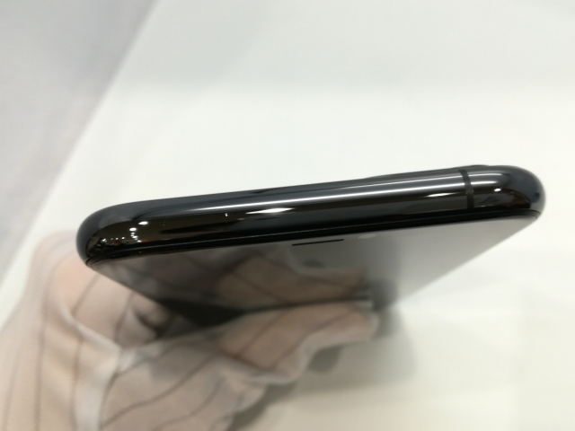 中古】Apple au 【SIMロック解除済み】 iPhone 11 Pro 64GB 中古】Apple au 【SIMロック解除済み】 iPhone 11 Pro 64GB