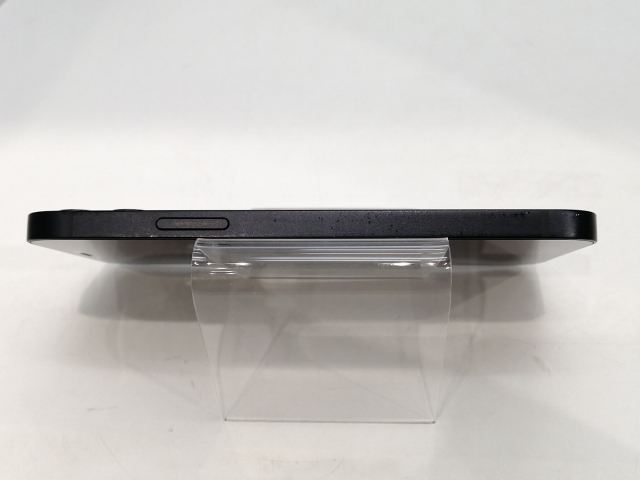 【中古】Apple au 【SIM鍵を掛ける取り消す済み】 iPhone 12 64GB 黒いこと MGHN3J/A【浜松駅前】言いはなつ継続期間１ヶ月【位置づけるC】