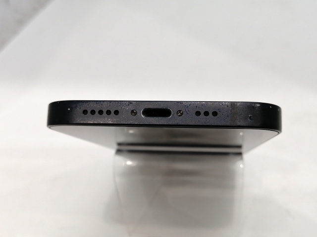 【中古】Apple au 【SIM鍵を掛ける取り消す済み】 iPhone 12 64GB 黒いこと MGHN3J/A【浜松駅前】言いはなつ継続期間１ヶ月【位置づけるC】
