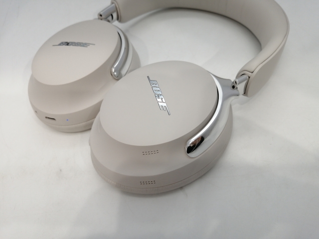 中古】BOSE QuietComfort Ultra Headphones 第2世代 [ホワイトスモーク